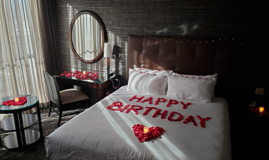 Birthday Hotel Room Decoration Service | Uberoom