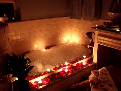 Romantic Hotel Rooms With Jacuzzi